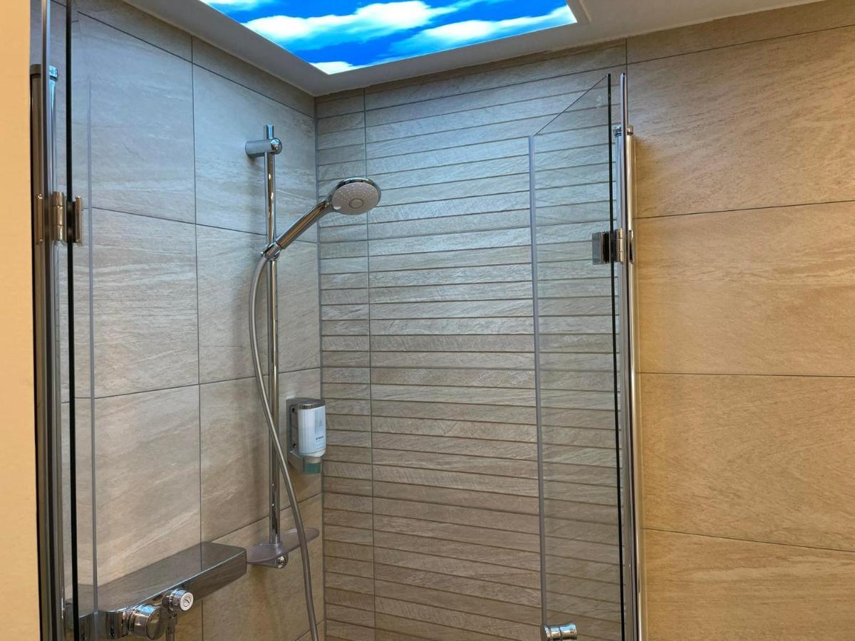 겔젠키르헨 Themenpartment Himmel Und Mehr Penthouse 아파트 외부 사진